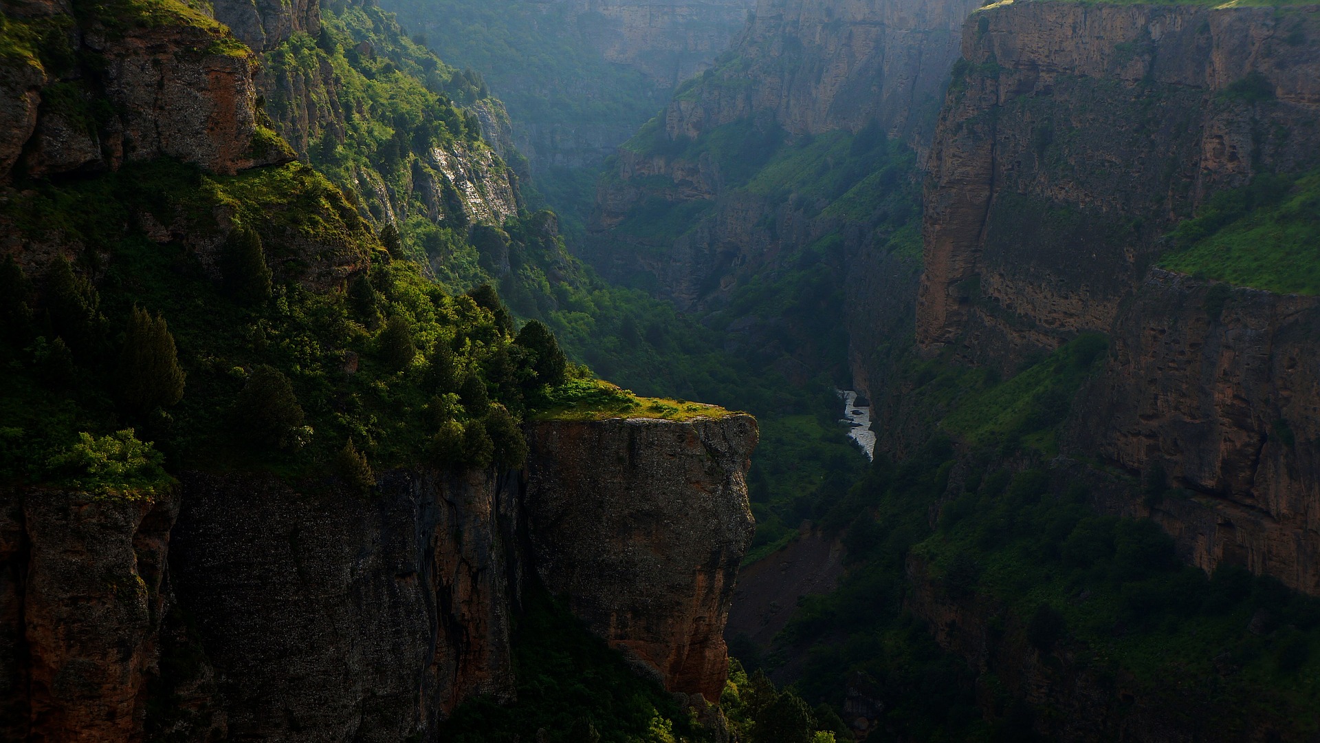 Background Image - Canyon